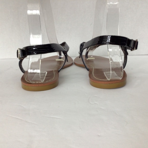 Lauren Ralph Lauren Black Patent Thong Sandals, 8.5B - Picture 3 of 8